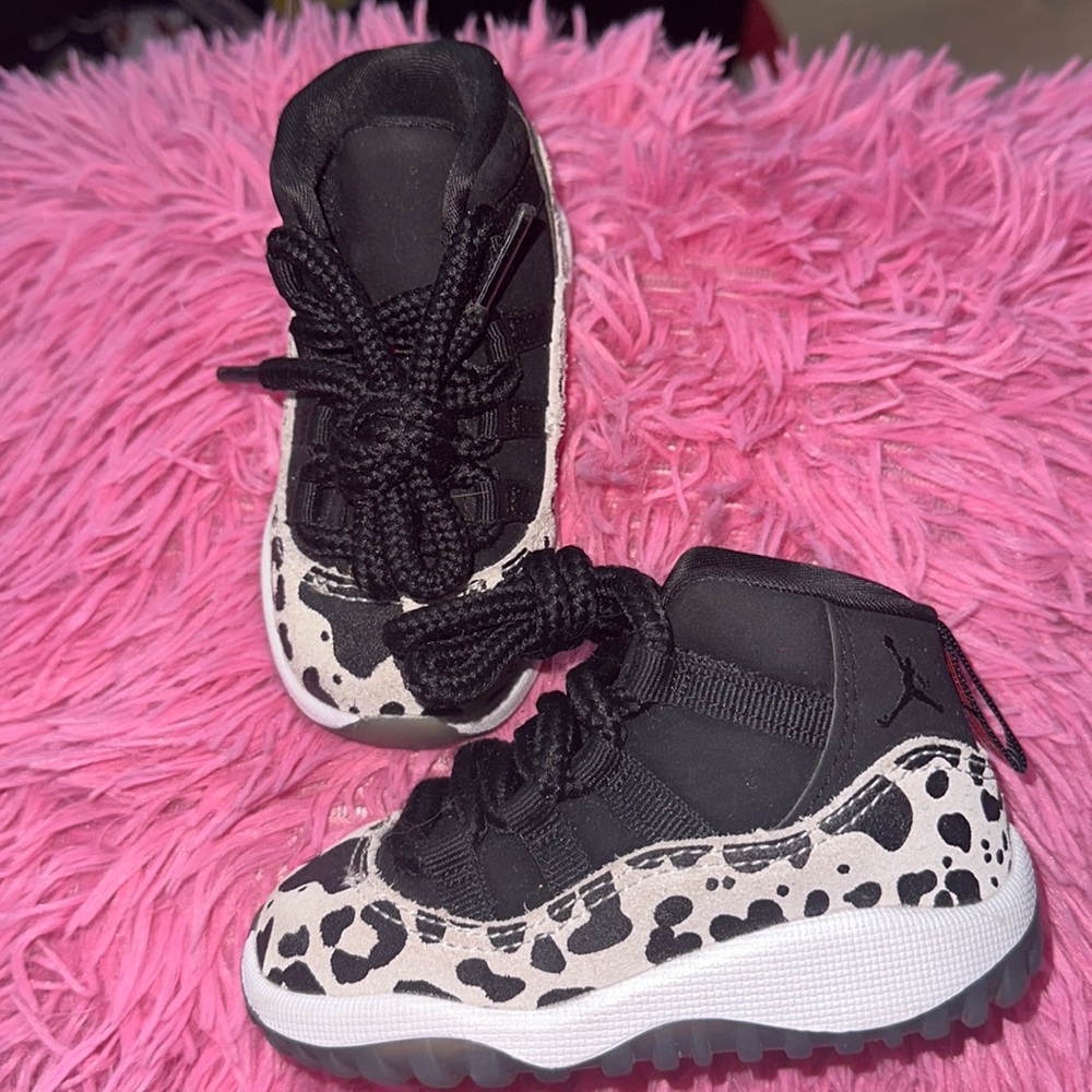 Jordan 11s